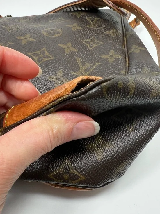 Louis Vuitton LV Shoulder Bag Boulogne 30 Brown Monogram - Picture 9 of 16